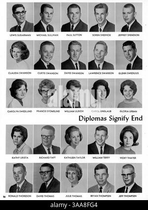 Das Robbinsdale High School Yearbook 1964, „The Robin“, zeigt die vielfältigen Aktivitäten und Leistungen der Schüler, darunter sportliche Wettbewerbe, akademische Auszeichnungen und Schulclubs aus dem Schuljahr 1963-1964. Stockfoto