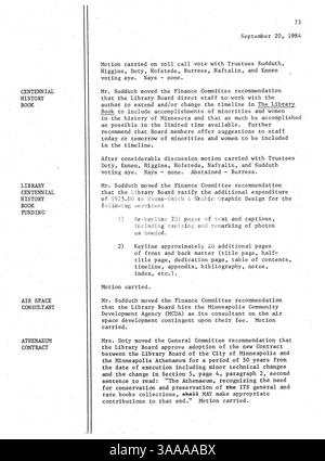 1984 Minuten vom Verwaltungsrat der öffentlichen Bibliothek Minneapolis entfernt, detaillierte Informationen zu Verbesserungen des Bibliothekssystems und zur zukünftigen Planung. Stockfoto