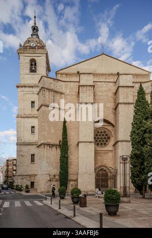 Fassade der Kathedrale Basilika unserer Lieben Frau vom Prado in Ciudad Real, Stadt von Spanien, autonome Gemeinschaft von Castilla-La Mancha, Spanien, Europa Stockfoto