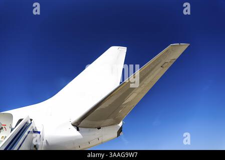 Detail eines Privatjets, der am Flughafen parkt Stockfoto