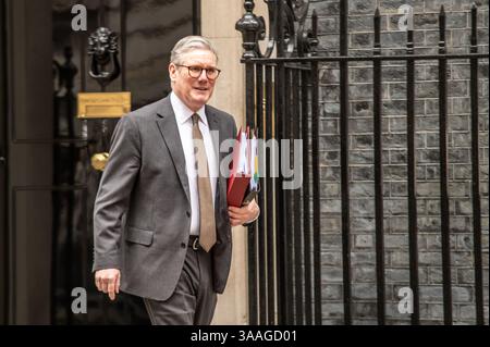 London, Vereinigtes Königreich. März 2025. Sir Keir Starmer verlässt sein Haus in Downing Street 10, um an der Fragestunde teilzunehmen. Cristina Massei Stockfoto