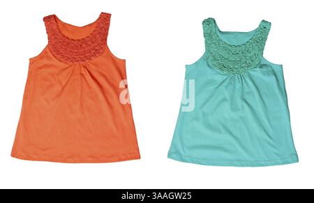 Collage Grün und Orange Damen-T-Shirt isoliert auf weißem Hintergrund. Das Bild besteht aus mehreren Fotografien Stockfoto