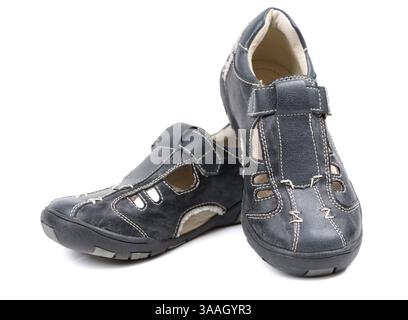 Paar Baby Lederschuhe. Isoliert auf weiß Stockfoto