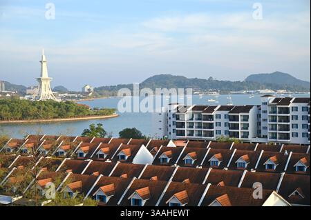 Langkawi Kuah Gebäude und Maha Turm. Stockfoto