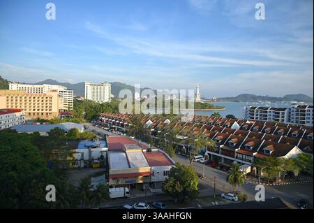 Langkawi Kuah Gebäude und Maha Turm. Stockfoto