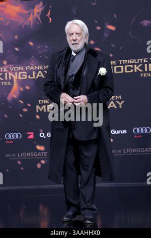 November 2015 - Berlin, Deutschland - Donald Sutherland kommt am 4. November 2015 zur Weltpremiere von „The Hunger Games: Mockingjay - Part 2“ auf der CineStar in Berlin (Credit Image: © Famous/Ace Pictures via ZUMA Press) Stockfoto