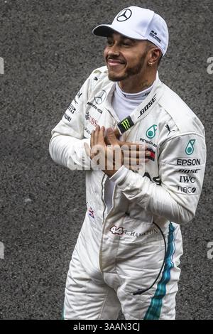 12. Mai 2018 – Barcelona, Katalonien, Spanien – LEWIS HAMILTON (GBR) feiert nach der Pole-Position für den spanischen GP auf dem Circuit de Barcelona – Katalonien (Foto: © Matthias Oesterle Via ZUMA Wire) Stockfoto