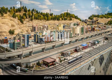 Japanisches Eisenbahnlayout, Wroxham Miniature Worlds, Norfolk, Großbritannien Stockfoto