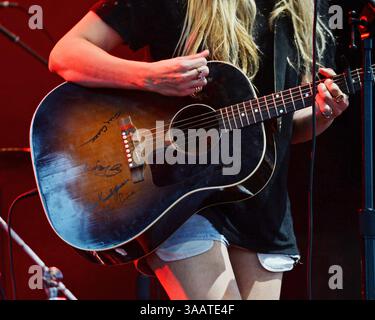 6. August 2016 - West Palm Beach, Florida, Vereinigte Staaten von Amerika - WEST PALM BEACH, FL - 06. AUGUST: Holly Williams tritt am 6. August 2016 im Perfect Vodka Amphitheater in West Palm Beach, Florida auf...People: Holly Williams..T (Kreditbild: © Storms Media Group/SMG Via ZUMA Wire) Stockfoto