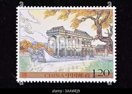 CHINA - CA. 2008: Eine in China gedruckte Briefmarke zeigt den Sommerpalast um 2008 Stockfoto