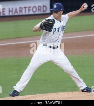 4. April 2018: Clayton Richard (3) spielt den Ball. Die San Diego Padres waren Gastgeber der Colorado Rockies im Petco Park in San Diego. (Kreditbild: © Rishi Deka via ZUMA Wire) Stockfoto