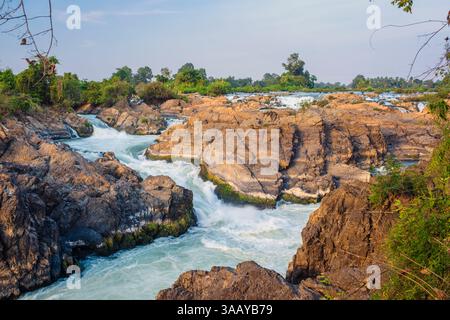 Laos, Provinz Champasak, Region Si Pan Don (oder Region 4000 Inseln), Don Khon (oder Khon Island), Khone Falls, Li Phi Wasserfälle (oder Tad Somphamit) Stockfoto