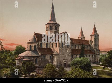 Fotochrom-Vintage-Druck der Kirche St. Godehard in Hildesheim. Stockfoto