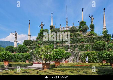 Italien, Lombardei, Lago Maggiore, Borromäische Inseln, Isola Bella, die Gärten des Palazzo Borromeo (Borromäischer Palast), das barocke Amphitheater Stockfoto