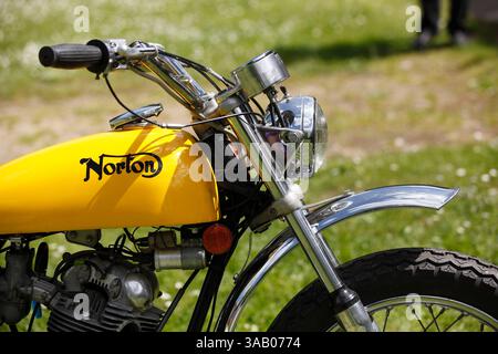 Frankreich; Indre et Loire, Tours, Legend’Motorcycles importiert englische Vintage-Motorräder aus den 60er und 70er Jahren aus den USA, Norton 750 Kommando 1972 Stockfoto