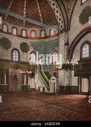 Vintage-Fotochromdruck des Innenraums der Gazi Husrev-Beg Moschee, Sarajevo, Bosnien. Stockfoto