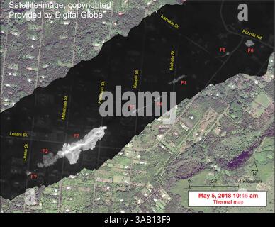5. Mai 2018 - Hawaii, USA - diese Karte überlagert ein georegistriertes Mosaik von Wärmebildern, die während eines Hubschrauberüberflugs der Spalten in Leilani Estates, Insel Hawai'i, am 5. Mai um 10:45 Uhr HST gesammelt wurden. Die Basis ist ein urheberrechtlich geschütztes Satellitenbild, das von Digital Globe bereitgestellt wird. Die Temperatur im Wärmebild wird als Graustufenwerte angezeigt, wobei die hellsten Pixel die heißesten Bereiche anzeigen (weiß zeigt aktive Ausbrüche an). Während des Überflugs fällt die Spalte 7 als erste Spalte hervor, die einen kleinen Lavastrom erzeugt. Als die Wärmebilder erfasst wurden, wurde die Fl Stockfoto