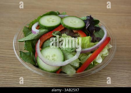 24. April 2018 - Chicago, IL, USA - Salat aus Kanada auf dem Global Favorites Menu im neuen McDonald's Restaurant im Erdgeschoss des neuen Firmensitzes im Fulton Market District am Dienstag, den 24. April 2018. (Bild: © E. Jason Wambsgans/TNS via ZUMA Wire) Stockfoto