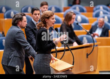 01 04 2025 Dutch Tweede Kamer Plenardebatte DEN HAAG, NIEDERLANDE - 1. APRIL: Christine Teunissen PvdD während der Plenardebatte im Tweede Kamer am 1. April 2025 in den Haag Tweede Kamer Niederlande den Haag Tweede Kamer Niederlande Inhalte können nicht direkt oder indirekt über Dritte weiterverbreitet werden. Copyright: XJohnxBeckmannx Stockfoto