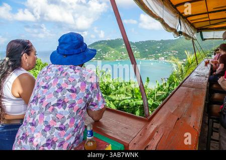 Road Town Tortola, British Virgin Islands BVI, Cane Garden Bay, North Coast Road, Central Mountain Range, Stoutt's Lookout Bar & Restaurant, lokale Unternehmen Stockfoto