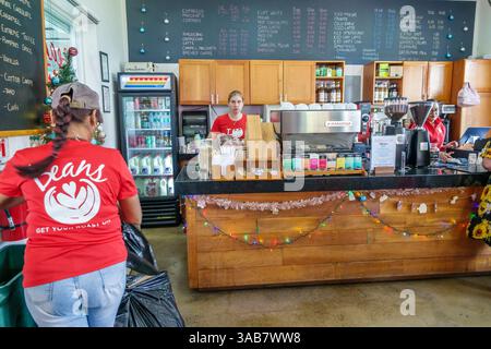 Road Town Tortola, British Virgin Islands BVI, Road Harbour Harbour Harbour, Cyril B. Romney Tortola Pier Park Kreuzfahrtanleger, innen, Café, Beans Stockfoto