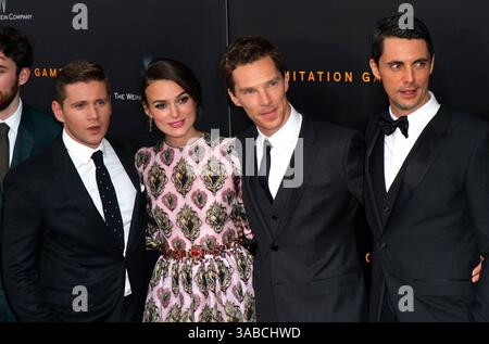 Allen Leech, Keira Knightley, Benedict Cumberbatch und Matthew Goode bei der Premiere von „The Imitation Game“ im Ziegfeld Theater in New York City am 17. November 2014 Stockfoto
