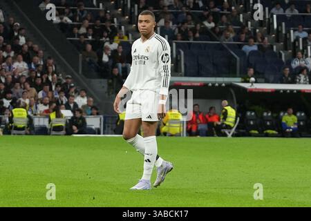 Madrid, Spanien. April 2025. Kylian Mbappé von REAL MADRID während des spanischen Pokals, Copa del Rey, Halbfinale, 2. Legs-Fußballspiel zwischen Real Madrid und Real Sociedad am 1. April 2025 im Santiago Bernabéu Stadion in Madrid, Spanien - Foto Laurent Lairys/ABACAPRESS. COM Credit: Abaca Press/Alamy Live News Stockfoto