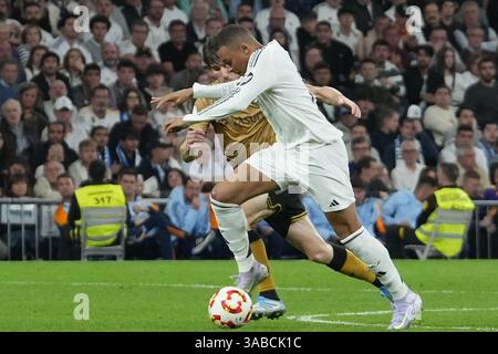 Madrid, Spanien. April 2025. Kylian Mbappé von REAL MADRID während des spanischen Pokals, Copa del Rey, Halbfinale, 2. Legs-Fußballspiel zwischen Real Madrid und Real Sociedad am 1. April 2025 im Santiago Bernabéu Stadion in Madrid, Spanien - Foto Laurent Lairys/ABACAPRESS. COM Credit: Abaca Press/Alamy Live News Stockfoto