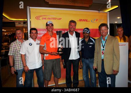L bis R): Johnny Herbert (GBR) mit Timo Glock (GER) BMW sauber Test Driver; Adrian Sutil (GER) Spyker; Christian Danner (GER); und Narain Karthikeyan (IND) Williams Vierter Fahrer...Formel-1-Weltmeisterschaft, Rd 5, Monaco Grand Prix, Qualifying Day, Monte-Carlo, Monaco, Samstag, 26. Mai 2007... DIGITALES BILD. (Kreditbild: ©Sutton Motorsports/ZUMA Press) EINSCHRÄNKUNGEN: NUR Nord- und Südamerika RECHTE! Stockfoto