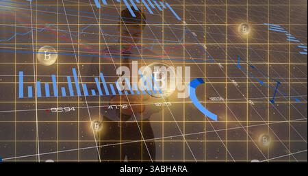 Bild der Statistikverarbeitung mit Bitcoins über Geschäftsmann Stockfoto