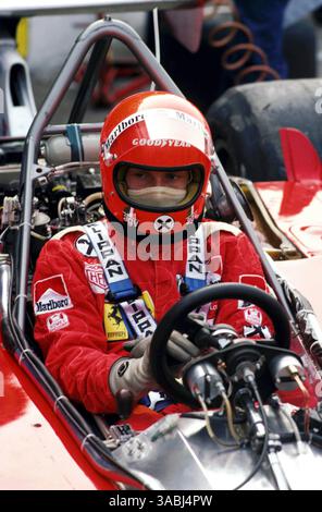 7. September 1975 - Monza, ITALIEN - NIKI LAUDA (AUT) Ferrari 312T belegte die Pole Position und sicherte sich mit einem dritten Platz im Rennen seinen ersten Weltmeistertitel beim Großen Preis von Italien, Monza, 7. September 1975. (Kreditbild: © Sutton Motorsports/ZUMA Press) EINSCHRÄNKUNGEN: NUR RECHTE in Nord- und Südamerika! Stockfoto