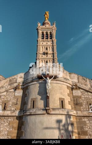 Architektonische Details der Basilika Notre Dame de la Garde in Marseille, Frankreich Stockfoto