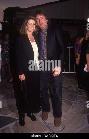 Mai 1993: Los Angeles, CA, USA: PAM DAUBER mit JOHN RITTER. (Foto: © Kathy Hutchins/ZUMA Press) EINSCHRÄNKUNGEN: Datei Foto: Exaktes Datum und Ereignis unbekannt ca. 1990er Jahre Stockfoto