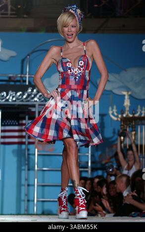 11. September 2007, New York City Erwachsene Schauspielerin Jenna Jameson auf dem Laufsteg für die Heatherette Spring 2008 Show während der Mercedes-Benz Fashion Week in Gotham Hall in Manhattan (Bild: © Sharkpixs/ZUMA Press) Stockfoto