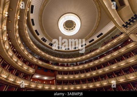 Publikum, Wiener Staatsoper, Wien, Österreich Stockfoto