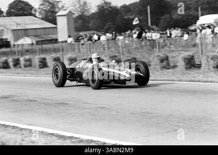 Tony Maggs (RSA) Cooper T60 erzielte das bisher beste Ergebnis seiner Karriere und wurde am 8. Juli 1962 zweiter französischer Grand Prix, Rouen-les-Essarts. (Kreditbild: ©Sutton Motorsports/ZUMA Press) Stockfoto