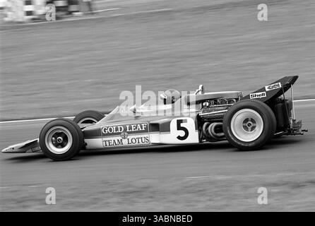 jochen-rindtaut-lotus-72c- 