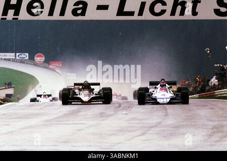 Der zweitplatzierte Patrick Depailler (FRA) Tyrrell 008 (rechts) führt Rennsieger Ronnie Peterson (SWE) Lotus 79 (links) zu Beginn des neu gestarteten Rennens an: Ursprünglich nach starkem Regen angehalten. Grand Prix von Österreich, Rd 12, Osterreichring, Österreich, 13. August 1978..Bestes BILD. (Kreditbild: ©Sutton Motorsports/ZUMA Press) Stockfoto