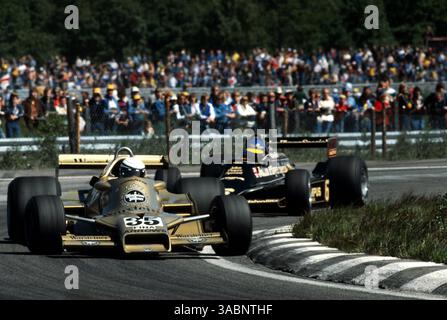 Riccardo Patrese (ITA) Arrows FA1 belegte den zweiten Platz vor Ronnie Peterson (SWE) Lotus 79. Die zweite Position blieb Pfeile Bestes Ergebnis in der Geschichte von teamÃs..Grosser Preis von Schweden, Rd 8, Anderstorp, Schweden, 17. Juni 1978..Bestes BILD (Credit Image: ©Sutton Motorsports/ZUMA Press) Stockfoto