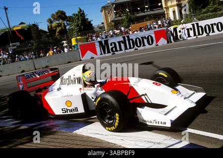 Ayrton Senna (BRA) McLaren MP4/8 sicherte sich seinen einundvierzigsten Sieg im Finale der Saison und sein letztes Rennen mit McLaren... Australian Grand Prix, Rd 16, Adelaide, Australien, 7. November 1993. (Kreditbild: ©Sutton Motorsports/ZUMA Press) Stockfoto