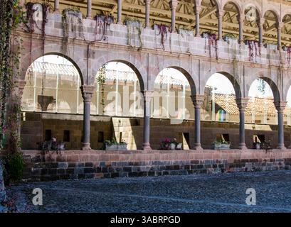 Coricancha mit dem Kloster Santo Domingo in Cuzco, Perú. Stockfoto