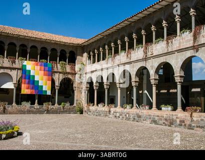 Coricancha mit dem Kloster Santo Domingo in Cuzco, Perú. Stockfoto