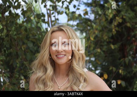 Melissa Naschenweng (Sängerin/Künstlerin) in der ARD-Sendung immer wieder Sonntags, Rust, Deutschland/Deutschland Stockfoto