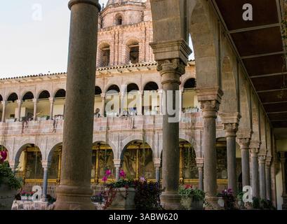 Coricancha mit dem Kloster Santo Domingo in Cuzco, Perú. Stockfoto