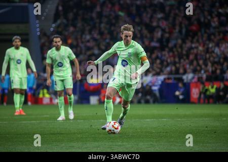Madrid, Spanien, 2. April 2025: Frenkie de Jong (21) spielt mit dem Ball im zweiten Halbfinale der Copa del Rey zwischen Atlético de Madrid und FC Barcelona am 2. April 2025 im Riyadh Air Metropolitano Stadium in Madrid. Quelle: Alberto Brevers / Alamy Live News. Stockfoto