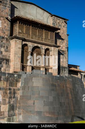 Coricancha mit dem Kloster Santo Domingo in Cuzco, Perú. Stockfoto