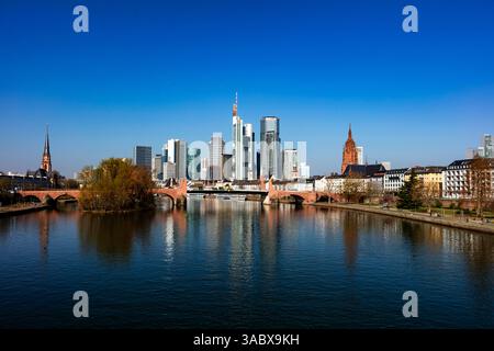 Skyline und Altstadt, Frankfurt am Main, Hessen, Deutschland Stockfoto