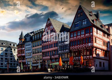 alte Fachwerkhäuser auf dem Römer in Frankfurt am Main, Hessen, Deutschland Stockfoto