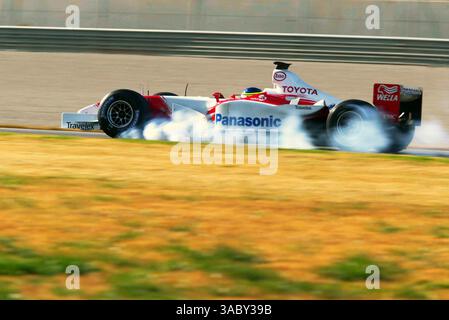 Cristiano da Matta (BRA) Toyota TF103..Formula One Testing, Valencia, Spanien, 28. Januar 2003..DIGITALES BILD (Credit Image: ©Sutton Motorsports/ZUMA Press) Stockfoto