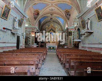 France Savoie Maurienne Villarembert : interieur de l'eglise Saint-Pierre aux liens Stockfoto